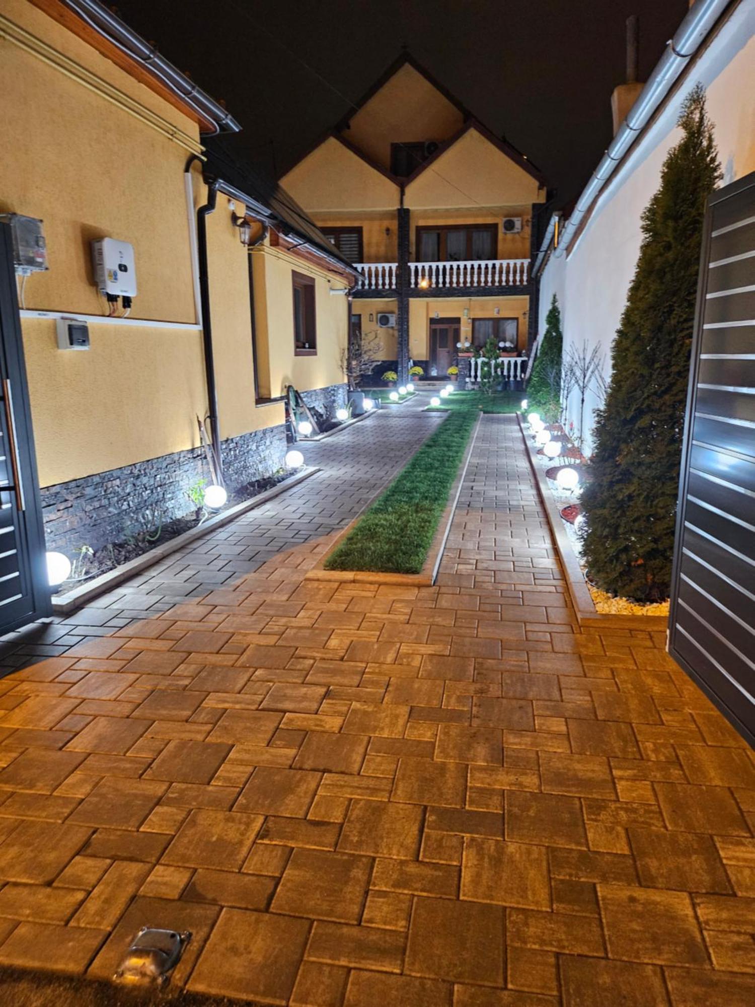 Ferienwohnung Cory'S House Hermannstadt Exterior foto